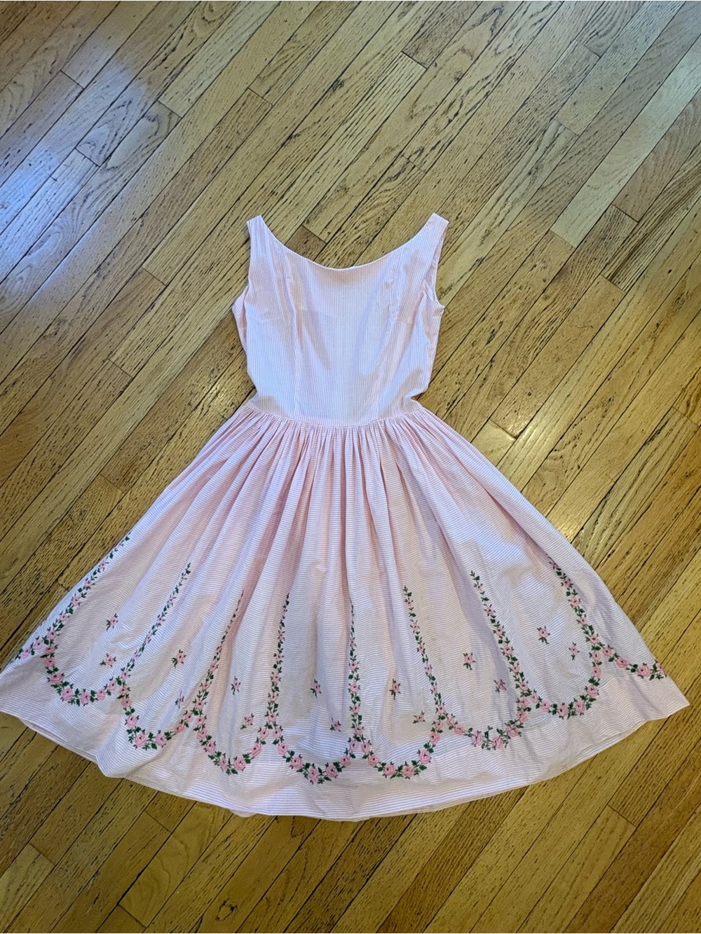 Vintage 1950s pink and white seersucker swing dress